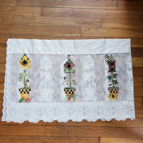 Lace flowers, birds and birdhouses window valance curtain Cottagecore - Picture 1 of 12